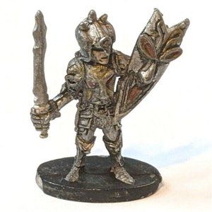 Grenadier Storm Dragon 2523(c) Bonus Figure 2 Metal 25mm Miniature D&D 1985